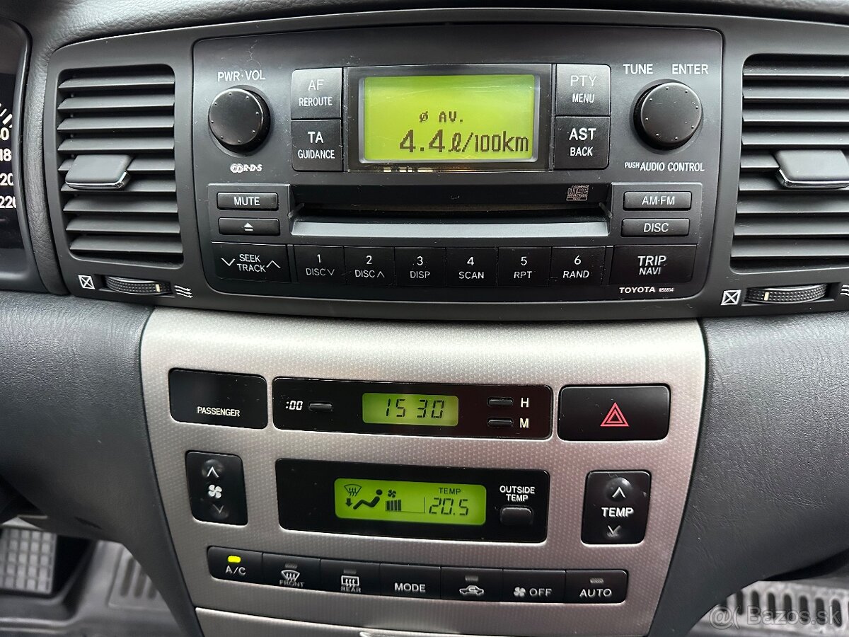 Toyota Corolla 2.0 D-4D Sol Hatchback - 16