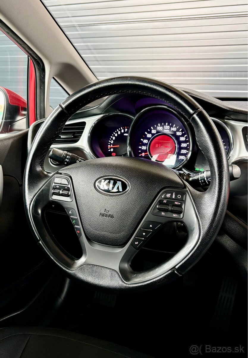 KIA CEED - benzín - 16