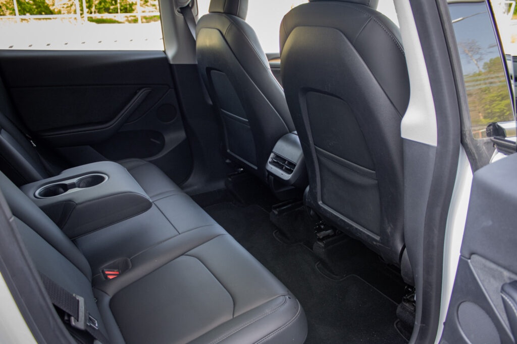 TESLA Y LongRange - 16