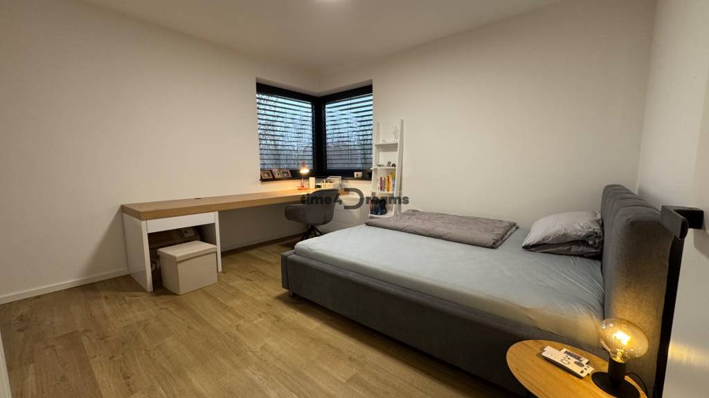 NA PREDAJ Nadštandardný rodinný dom v obci Pohranice NITRA - 16