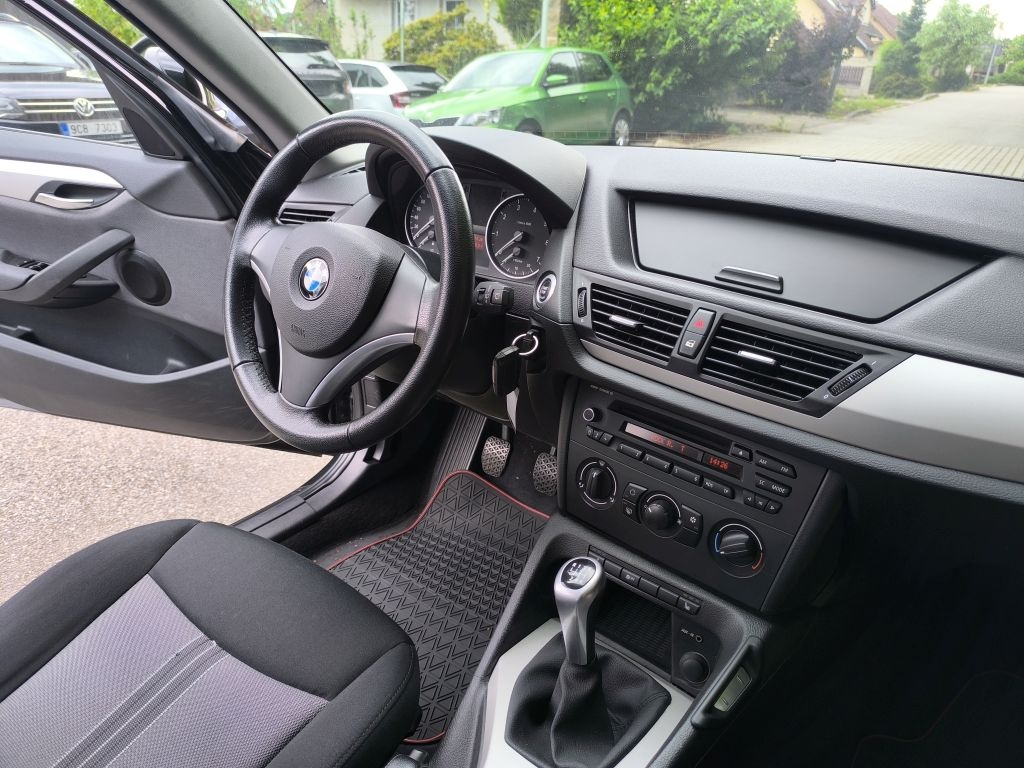 BMW X1 2,0i sDRIVE - 16