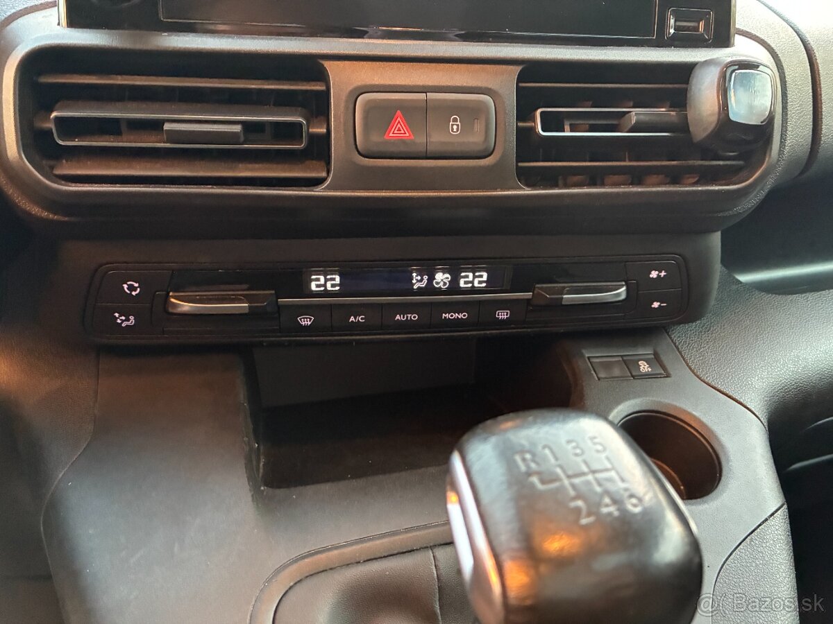 Opel Combo Life 1.2 Turbo 81KW r.v. 2019 ČR původ - 16