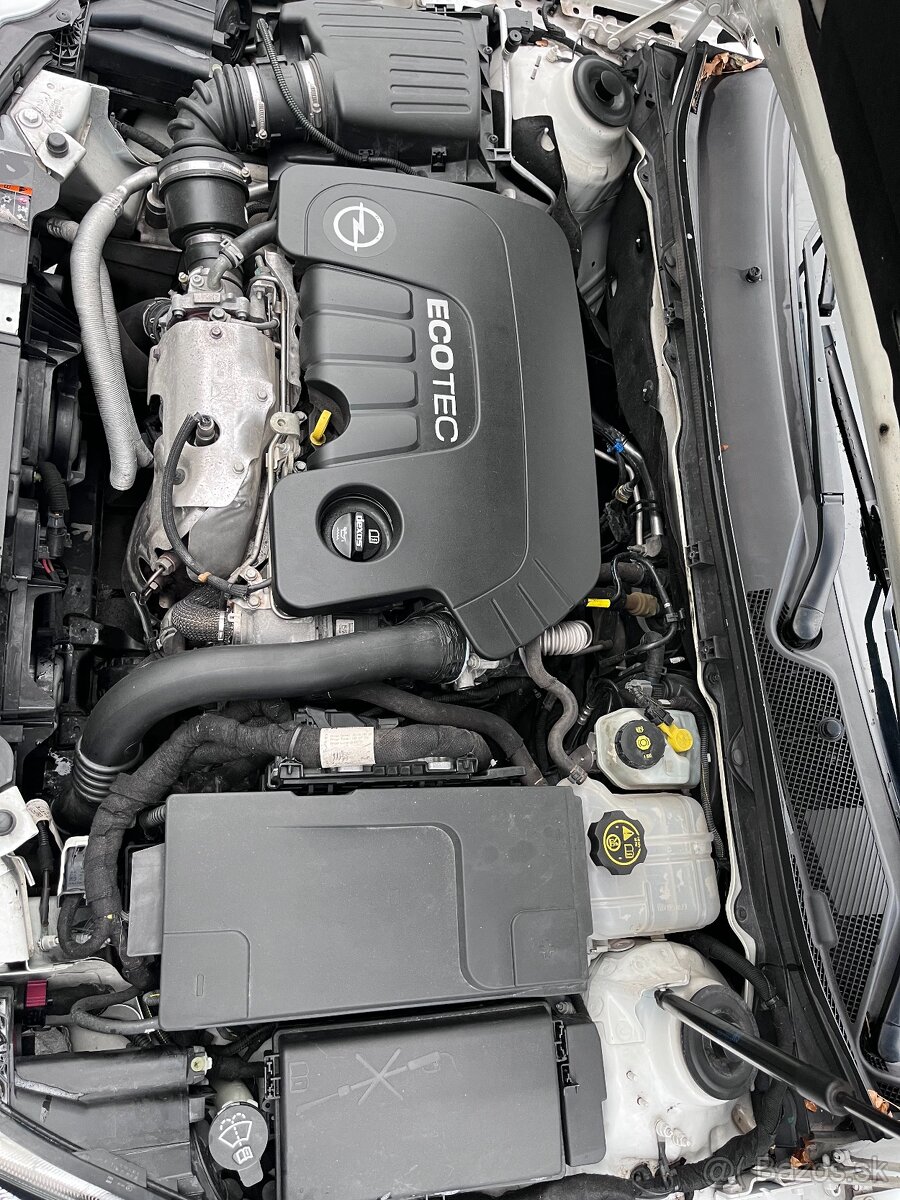 Predám Opel Insignia 1.6, nafta - 16