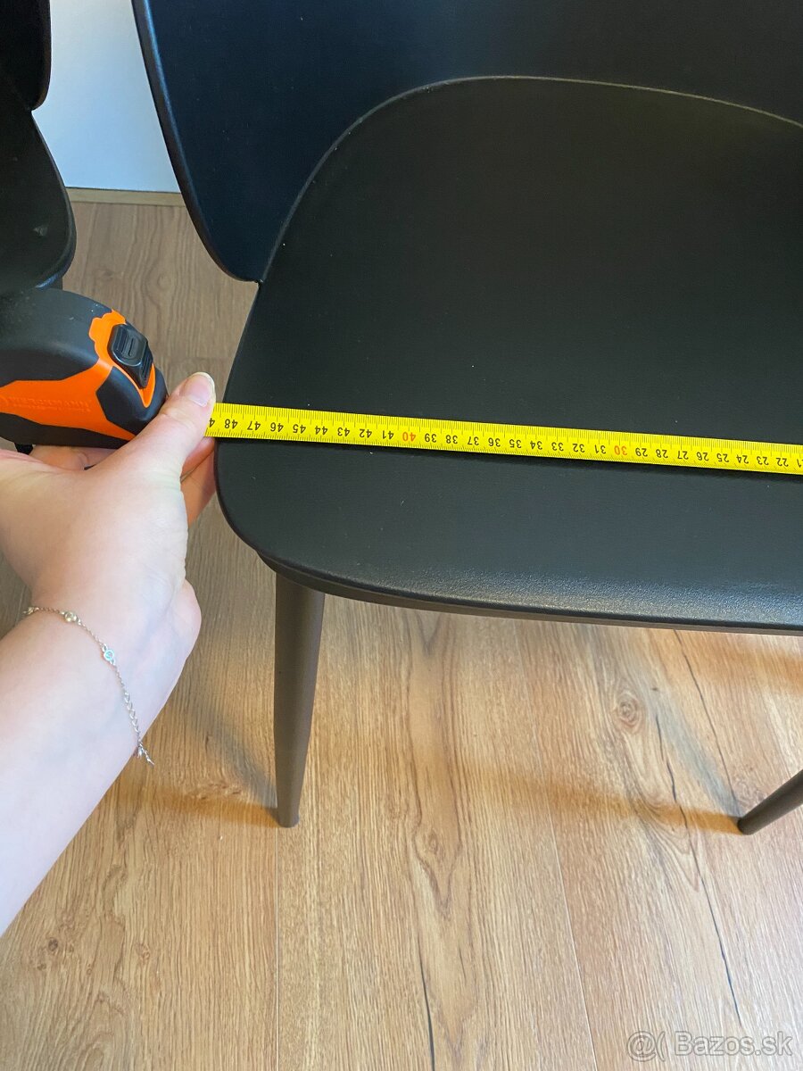 Stolicky na predaj - 16