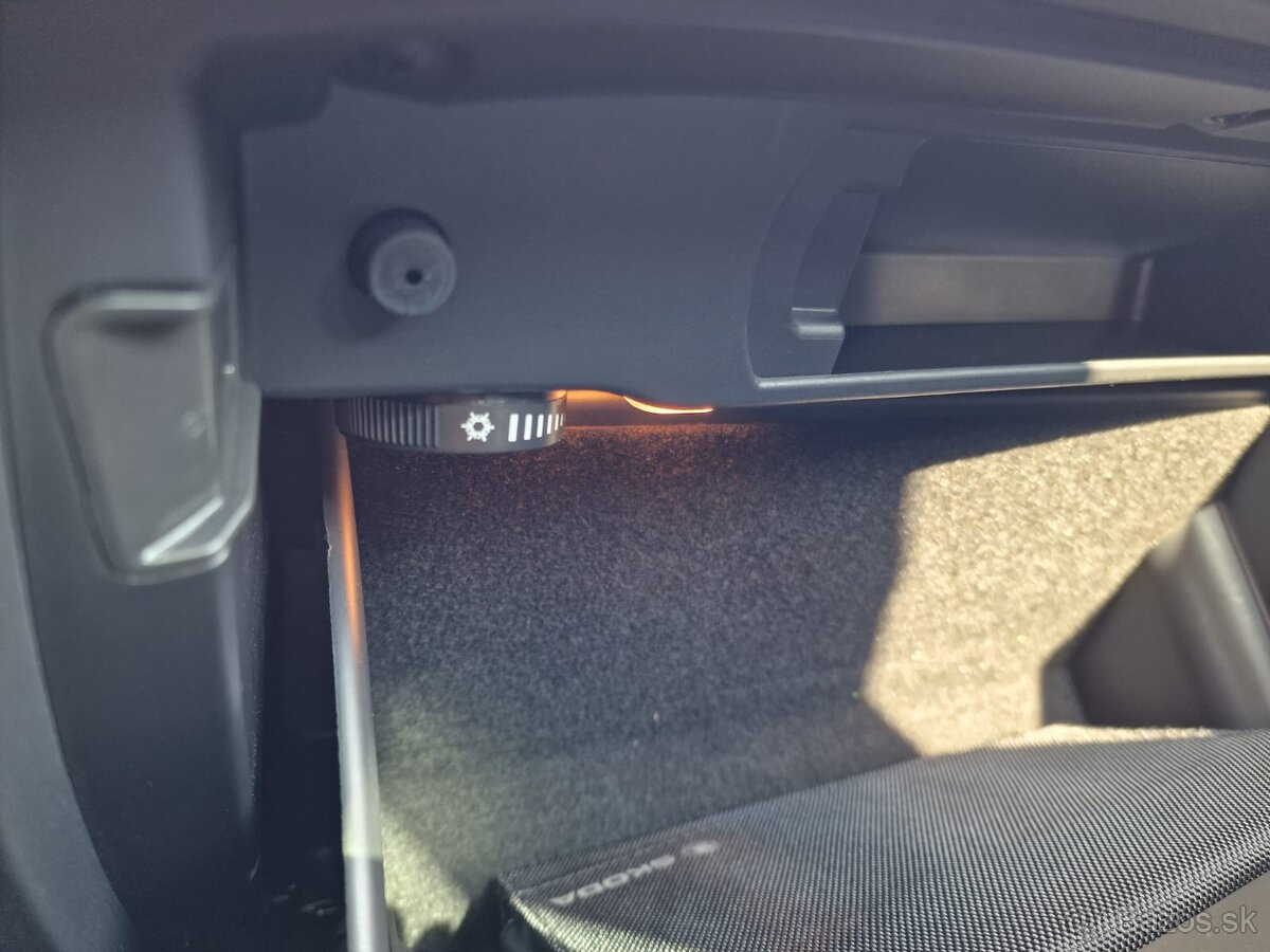 Škoda Octavia Combi 2.0 TDI SCR Style DSG - 16