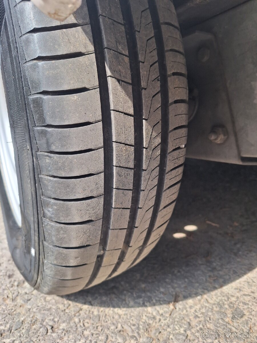 Obytný príves - 16