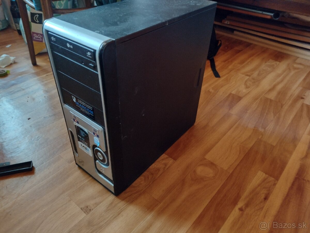 Predám skladaný Pc starší ma procese Intel i7. - 16