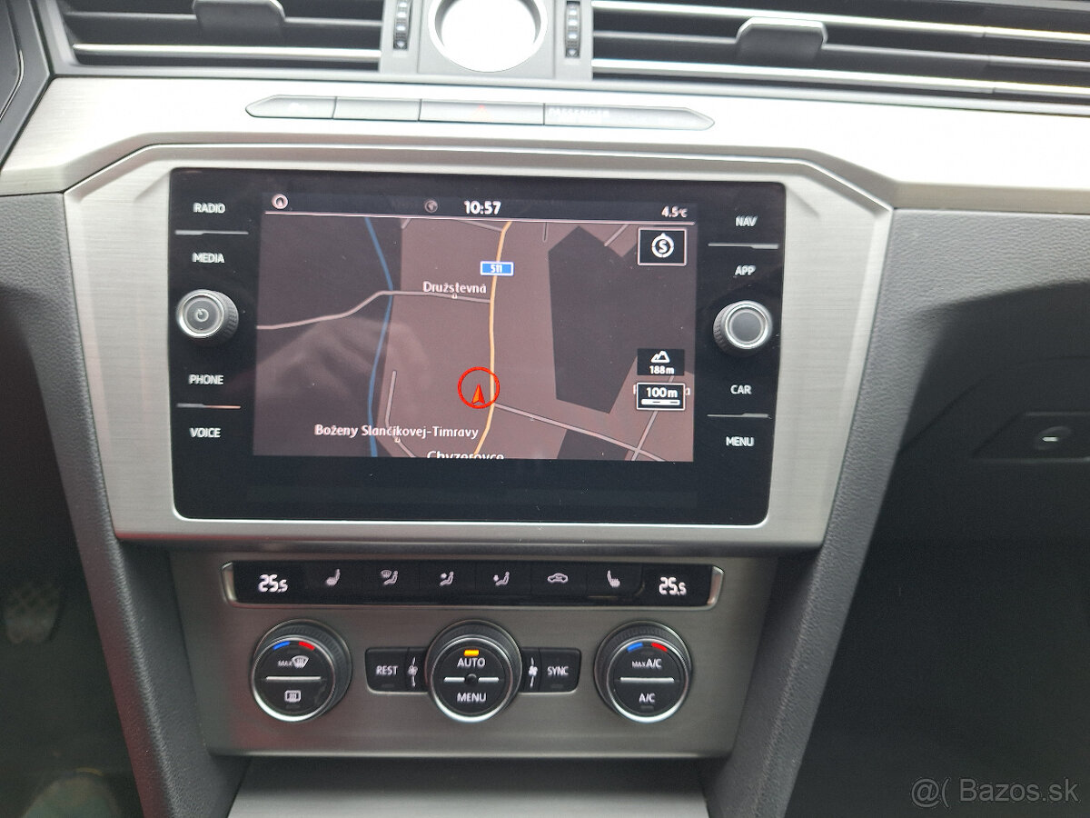 VW PASSAT B8 2,0 TDi Comfortline 150 PS kombi - 16