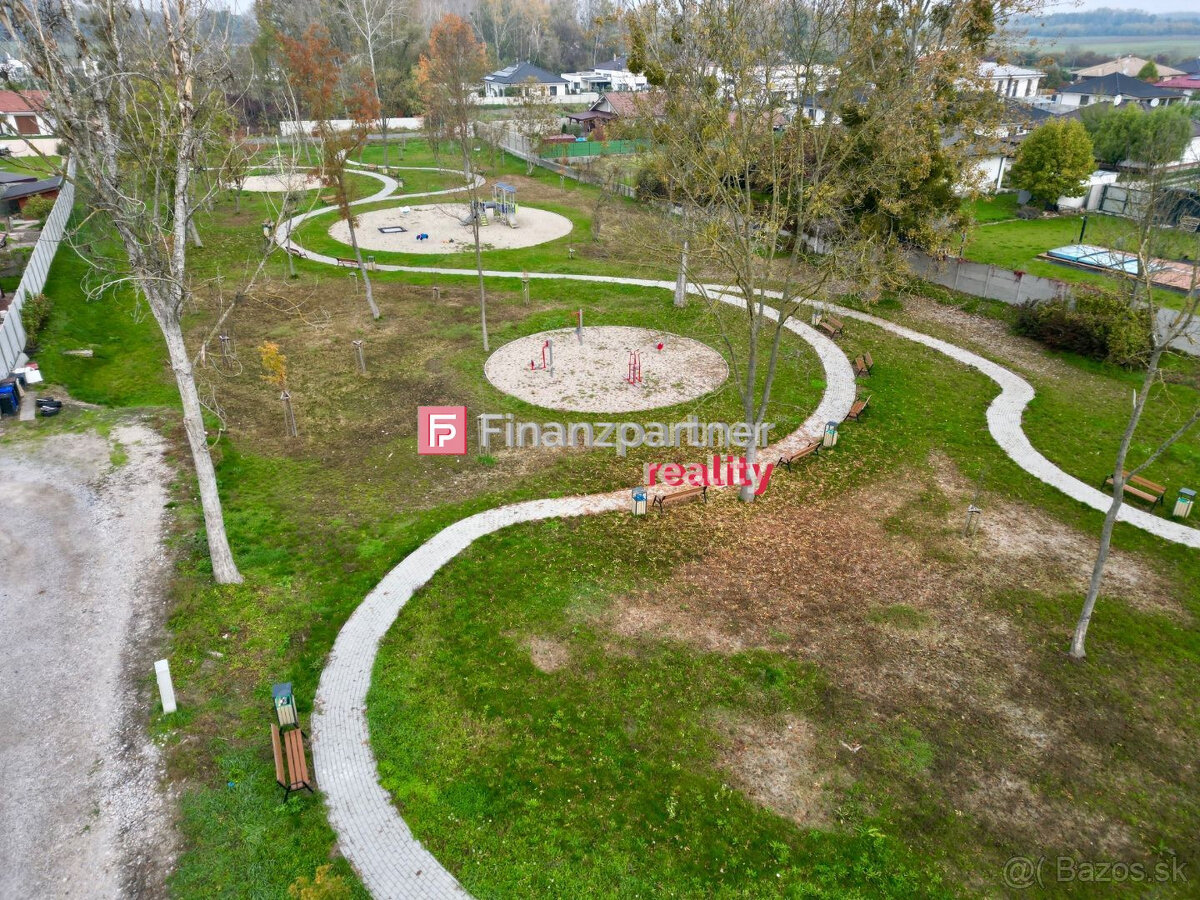 Na predj 3x stavebné pozemky v tichej lokalite - 16