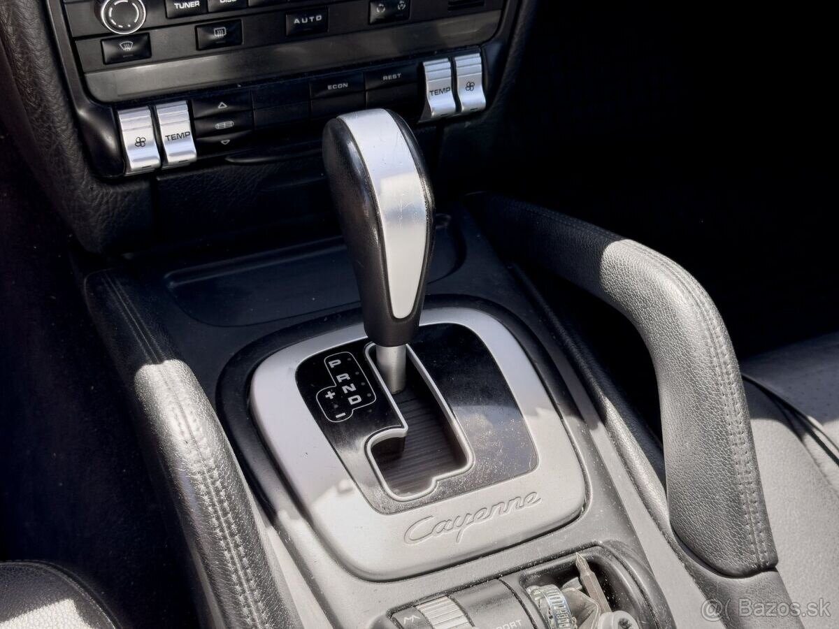 Porsche Cayenne 3.0 V6 - 16