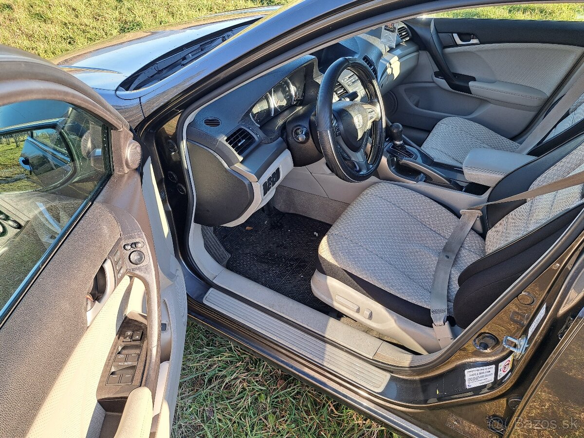 Honda Accord VIII 2.2 i-dtec 110kw Automat - 16