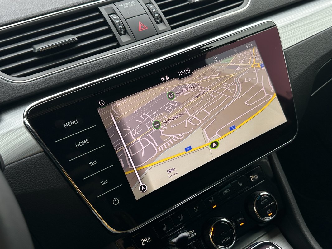 Škoda Superb Combi Ambition 2.0 TDi DSG . WEBASTO - 16