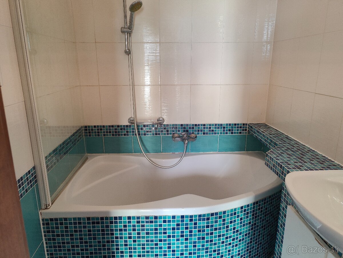 3izb.byt s výhladom na Vysoke Tatry v Poprade - 16