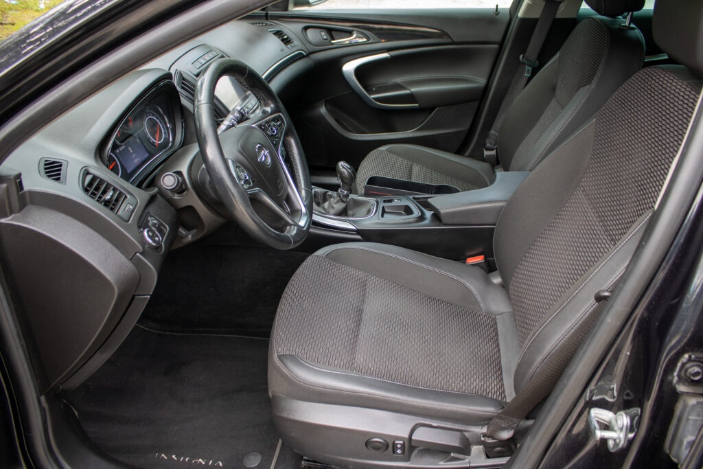 Predam Opel Insignia Combi Sports Tourer Inovation - 16