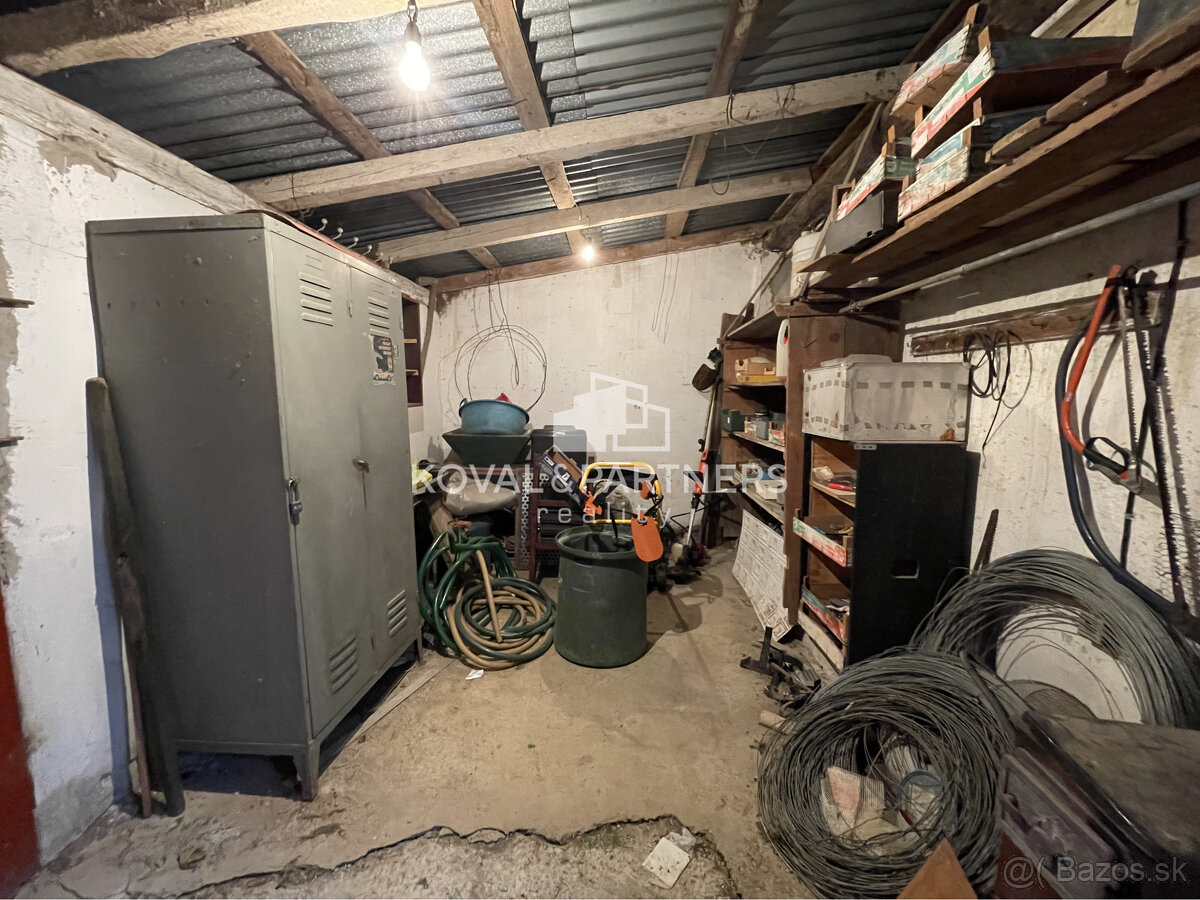 Chatka so záhradou a vinicou - Vráble v časti Horný Dúšnik - 16