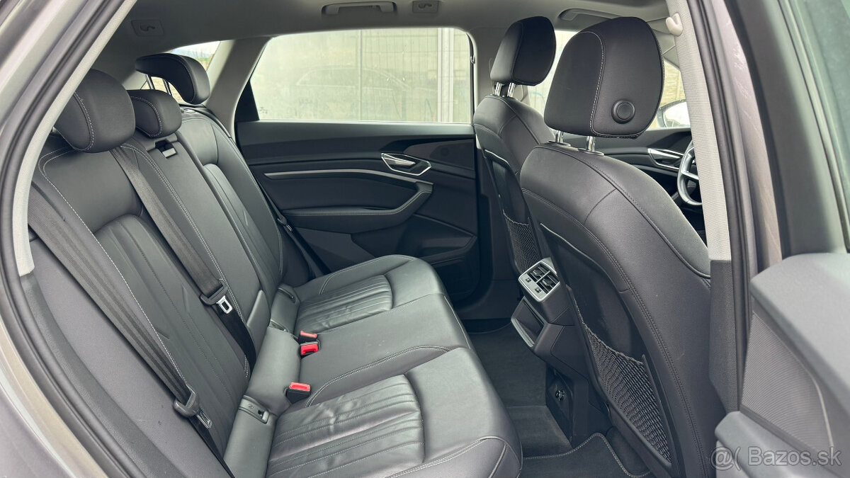 Audi E-tron 55 quattro Advanced - 16