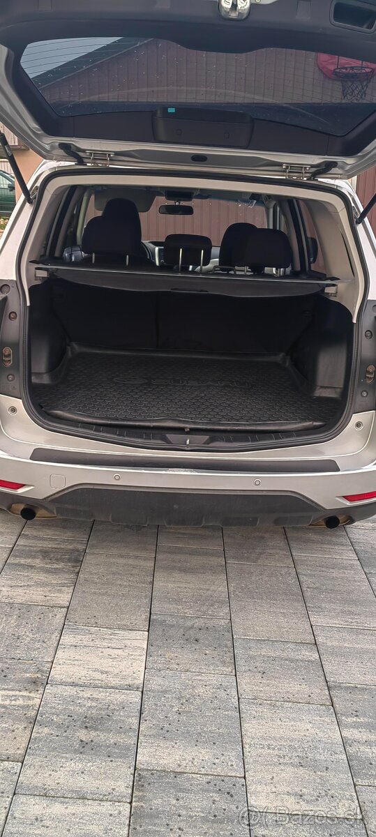 Predám Subaru Forester 2.0 D - 16