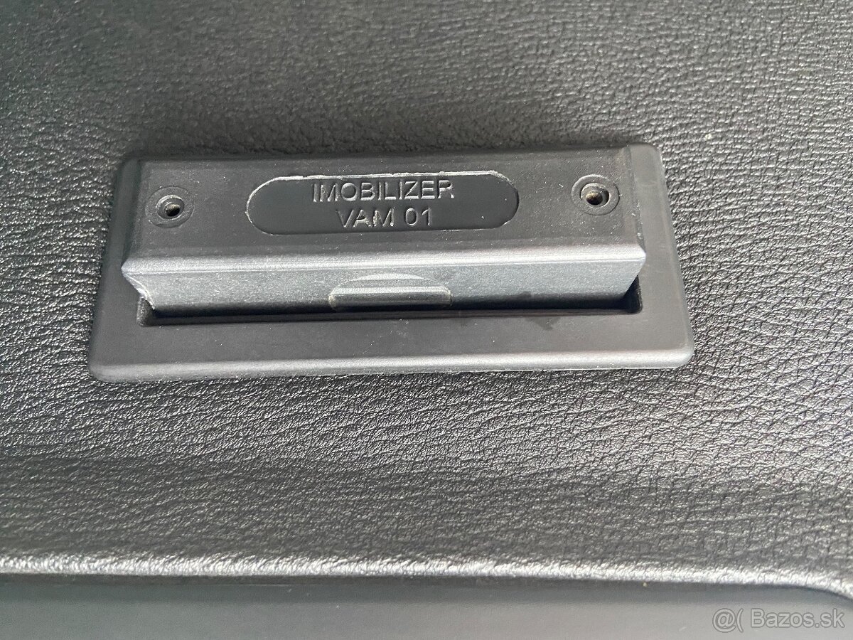 BMW X6 3.0d rok 2012 REZERVOVANÉ - 16