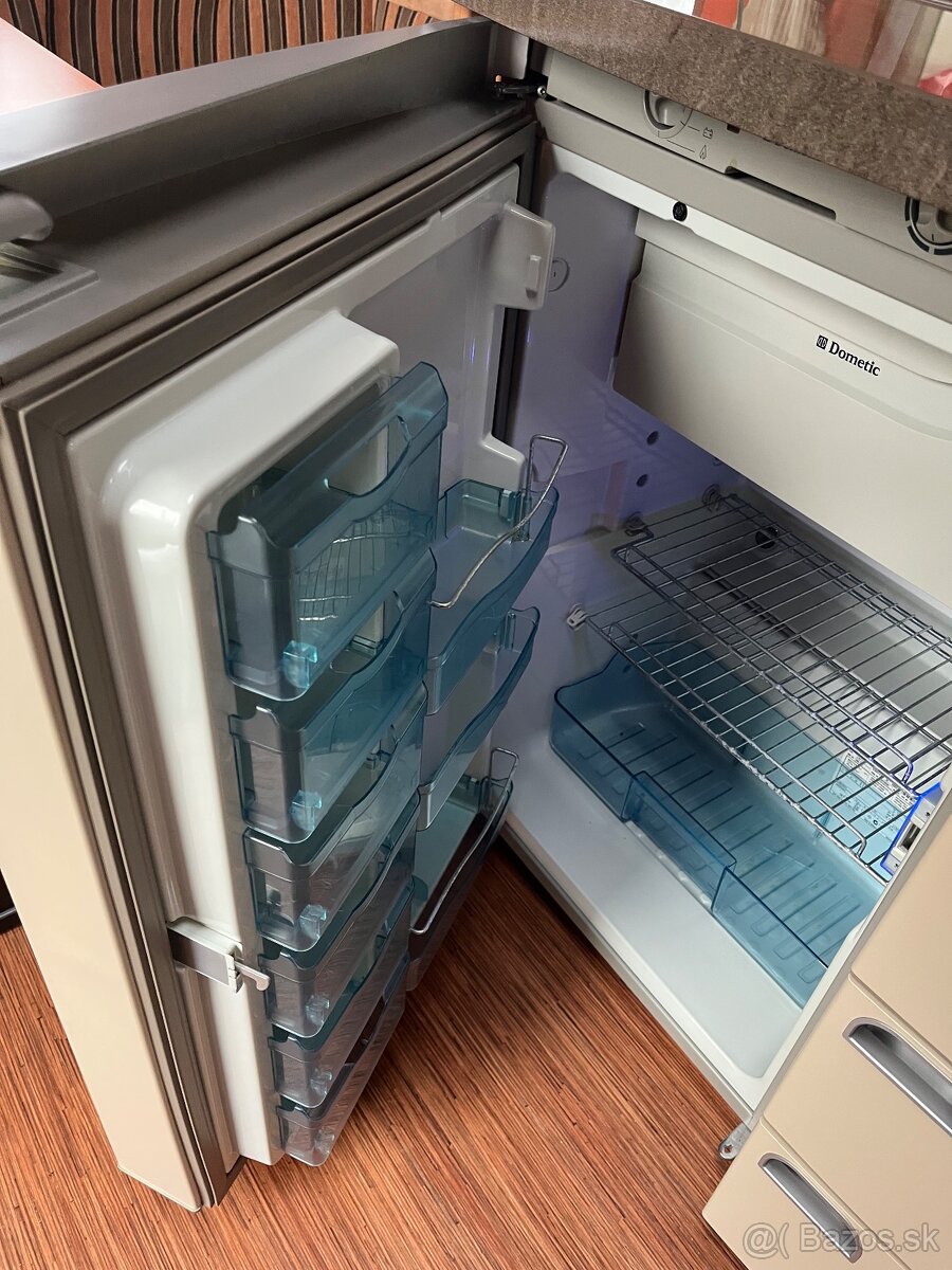 Predám obytný príves HOBBY 460 - 16