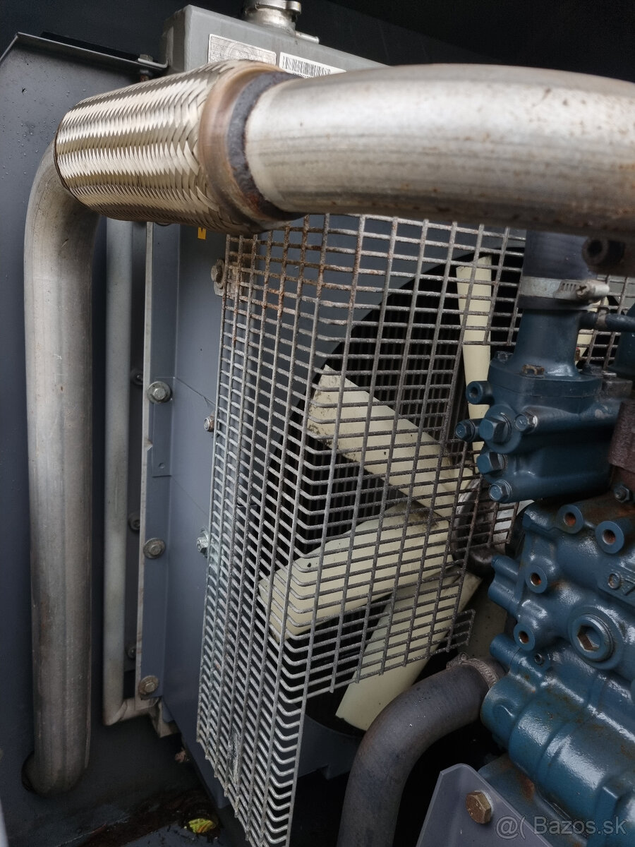 Skrutkový kompresor Atlas Copco XAS 137 - 16