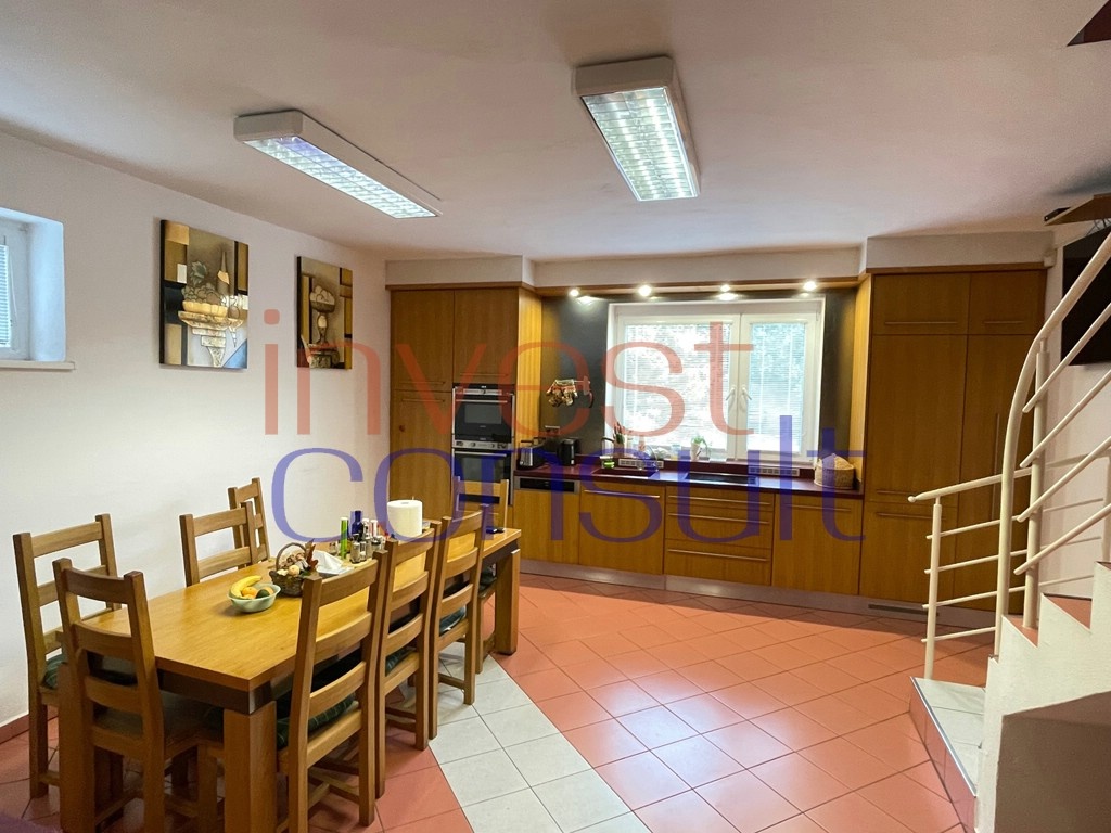 2278 NA PREDAJ V KOMÁRNE KOMPLEX BUDOV - 16