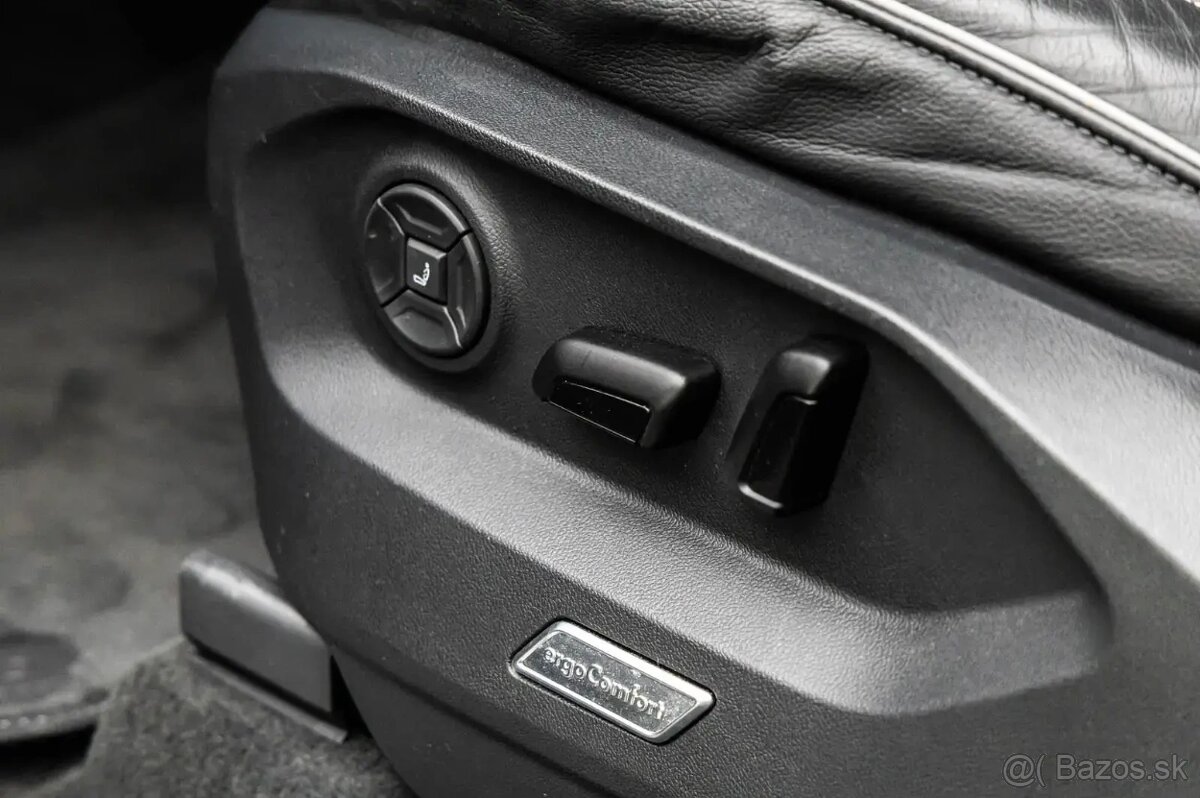 Volkswagen Touareg - 16