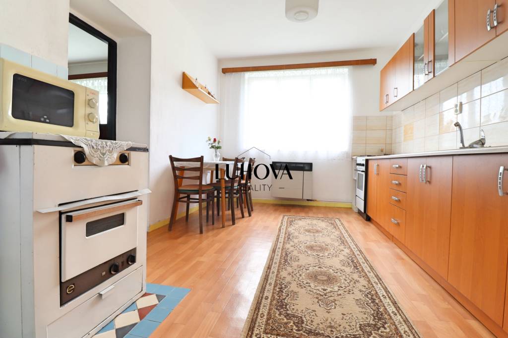 Rodinný dom na krásnom pozemku_Kvašov - 16