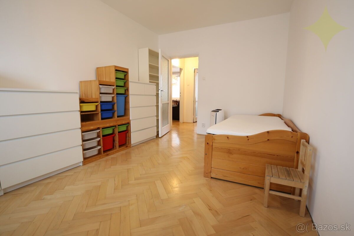 Na prenájom 3-izbový byt na „Račku“ - 16