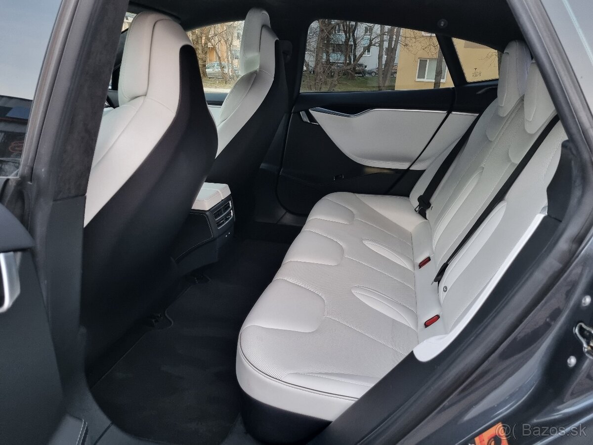 ===Tesla Model S 90D Free Supercharger=== - 16