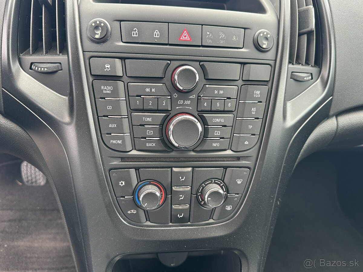 Opel Astra Sport Tourer - 16