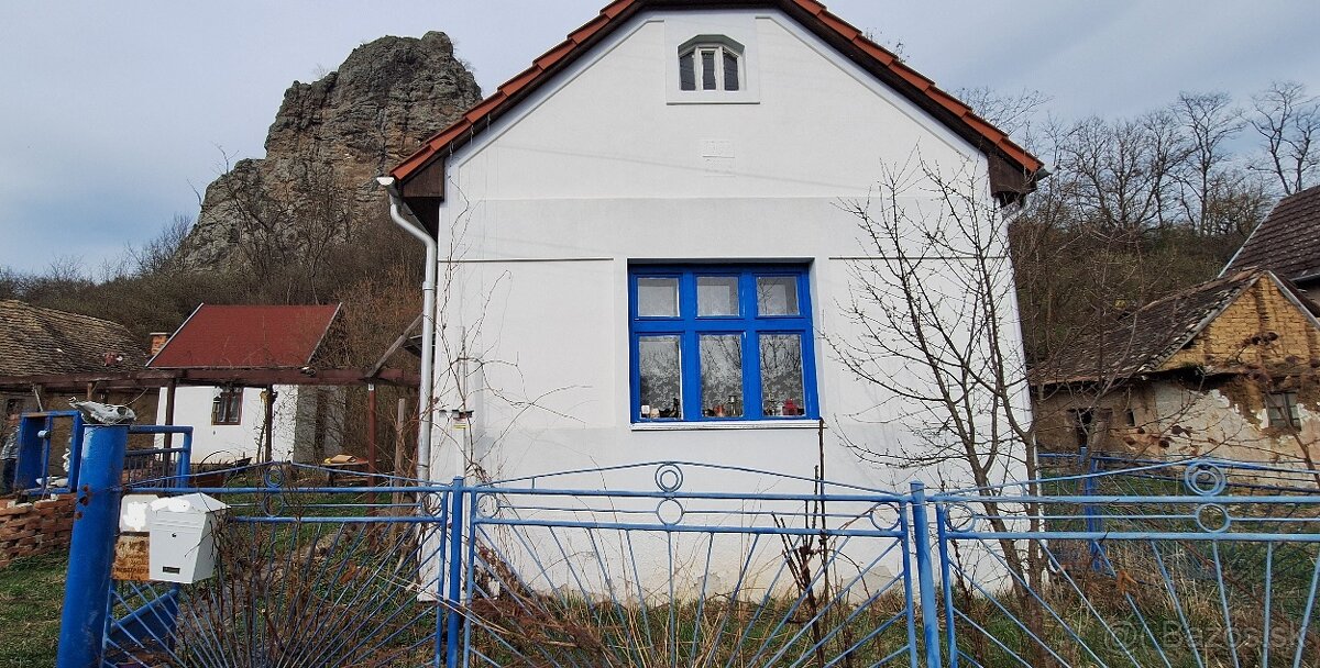 Útulná, romantická chalupa na predaj pod Sovím hradom - 16
