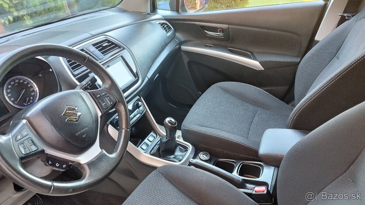 Suzuki SX4 s cross Allgrip Benzín 4x4,,mod.Rok 2020 - 16