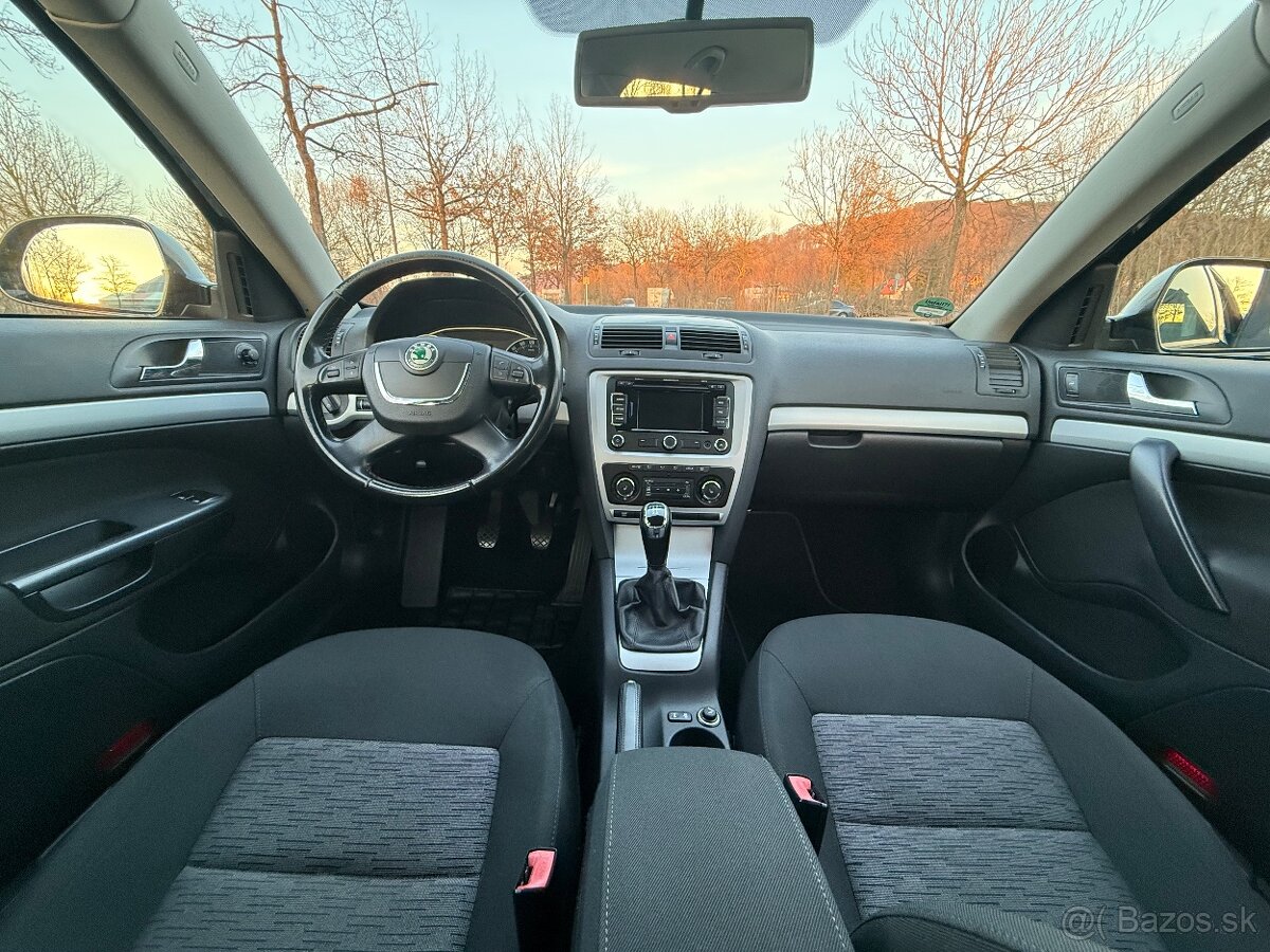 Skoda Oktavia Combi - 16