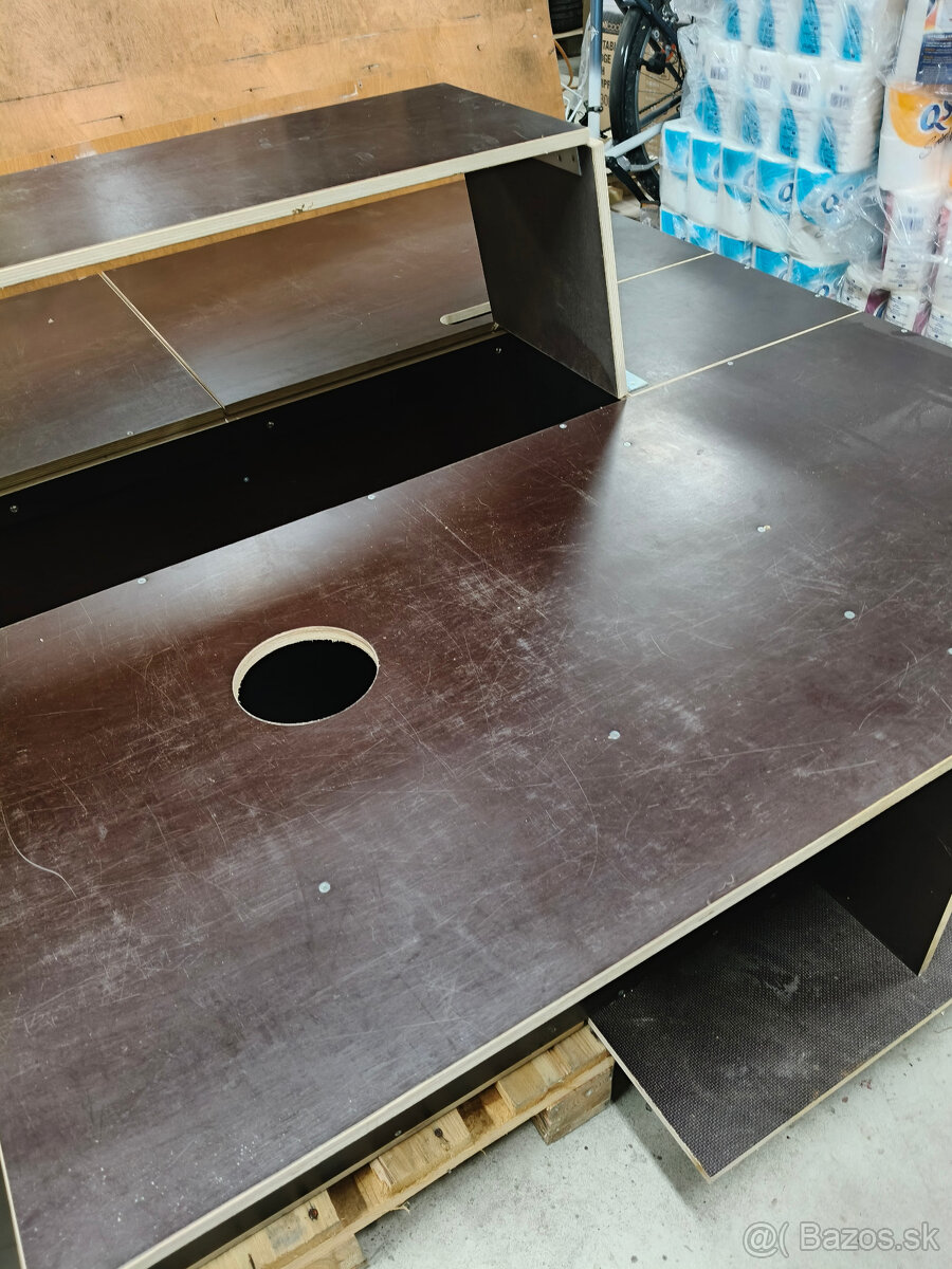 Kempingová vstavba do dodávky - 16