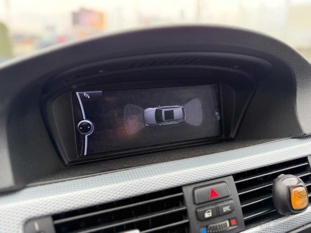 BMW Rad 3 Touring 335i xDrive A/T - 16