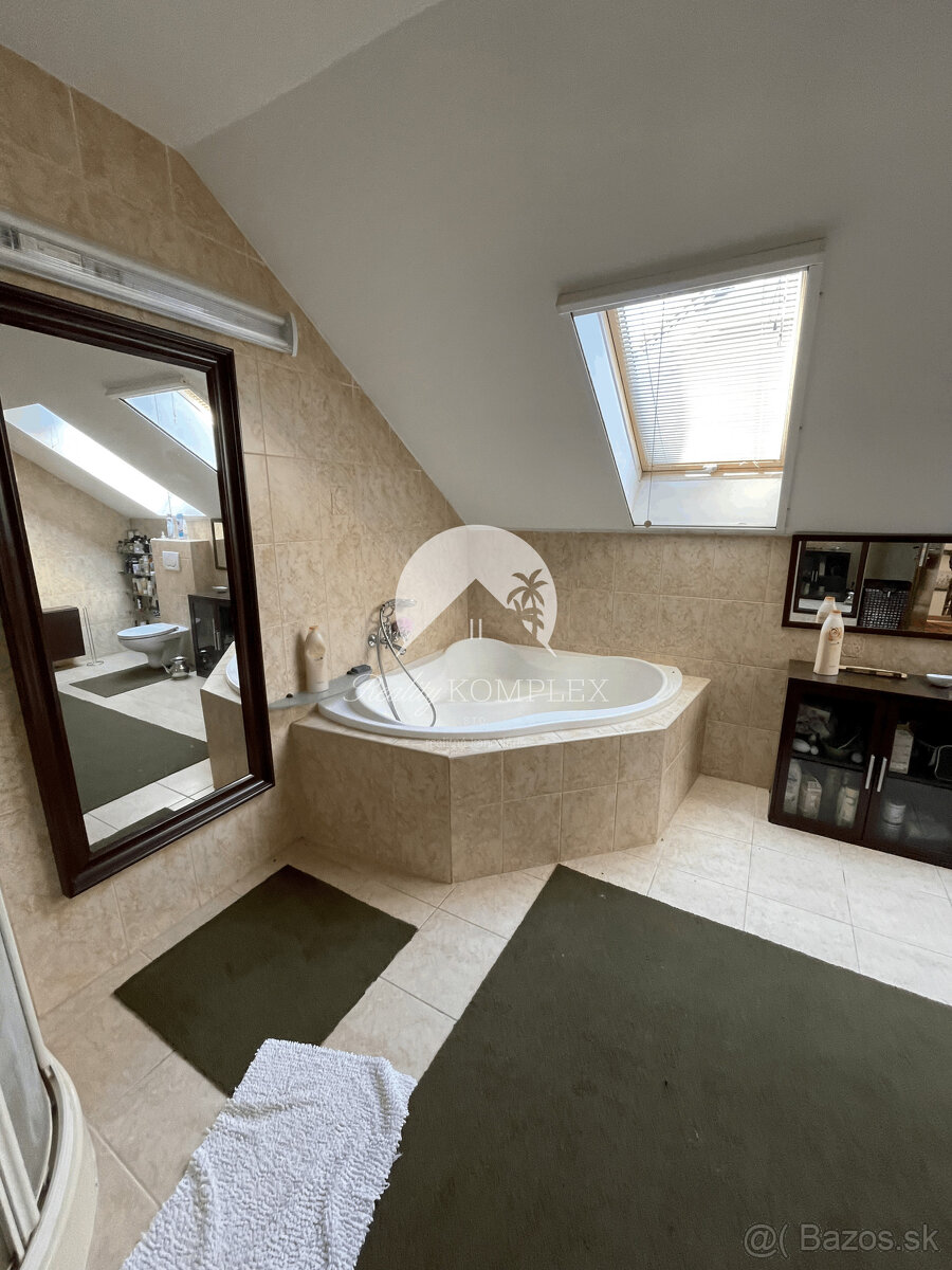 LEN U NÁS Reality KOMPLEX s.r.o. Vám ponúka 6-izbový r - 16