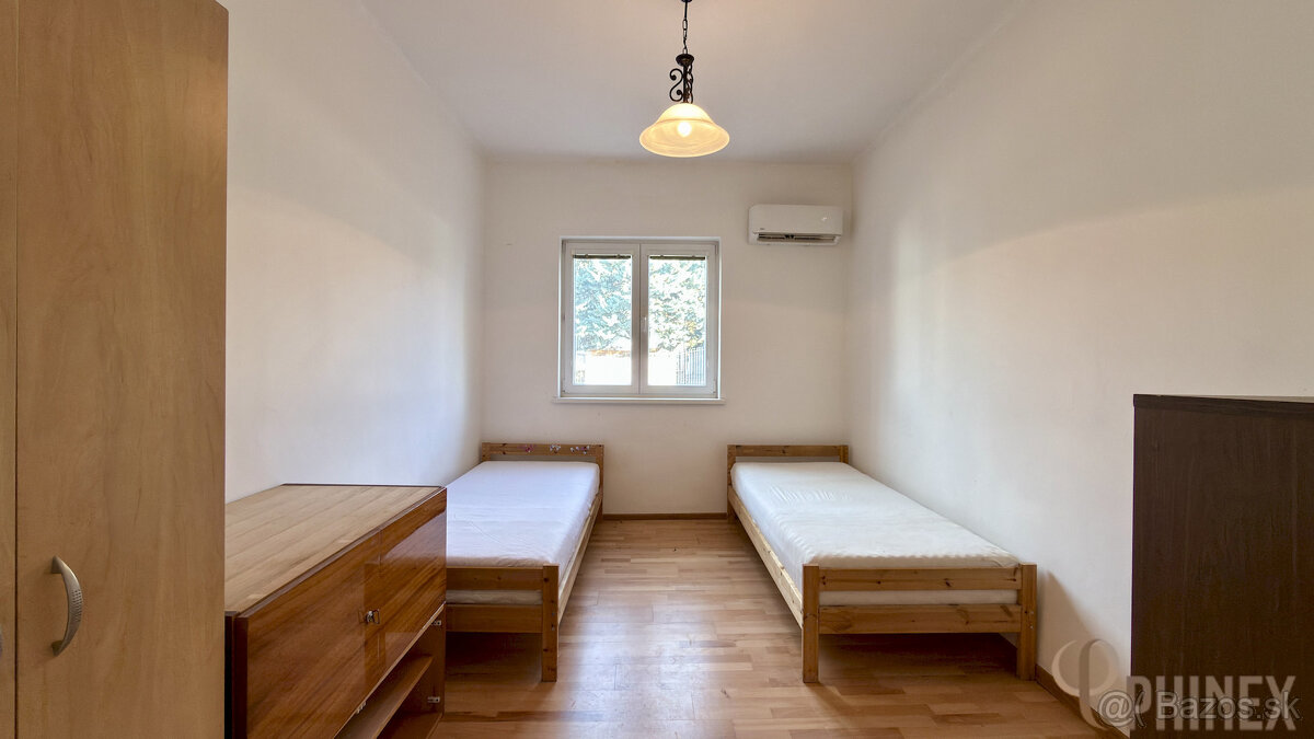 NA PREDAJ: 4-izbový tehlový dom na 787 m² pozemku – Ivanka p - 16