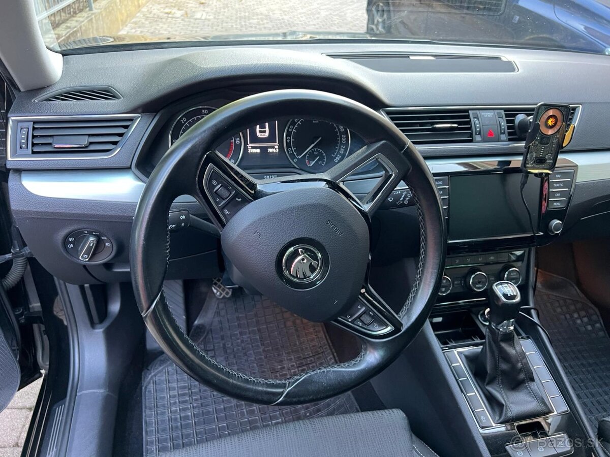 ŠKODA SUPERB 2,0TDi 110kw DSG GPS Panorama Xenon 2016 - 16