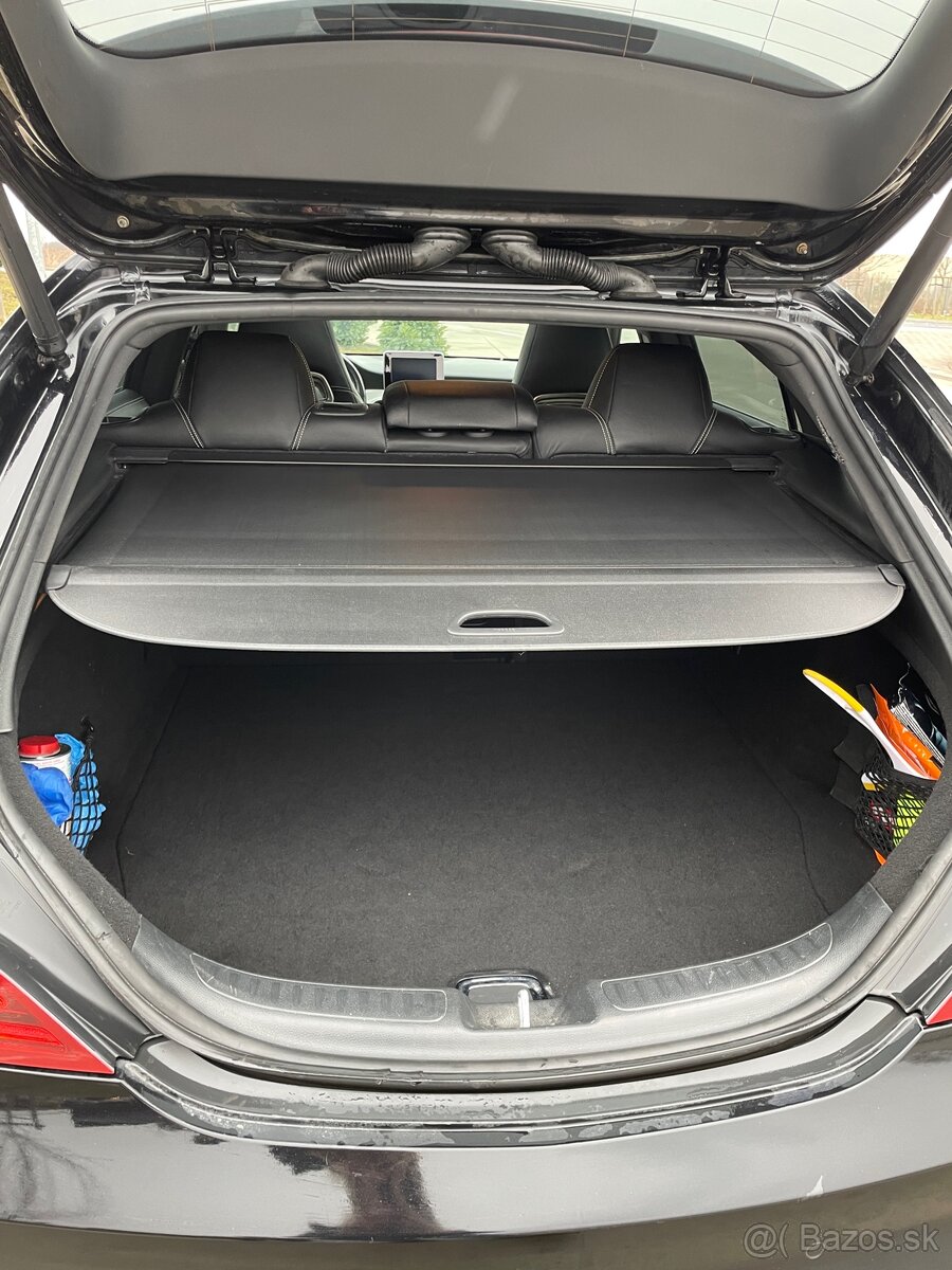 Mercedes CLA Shooting Brake 220d - 16