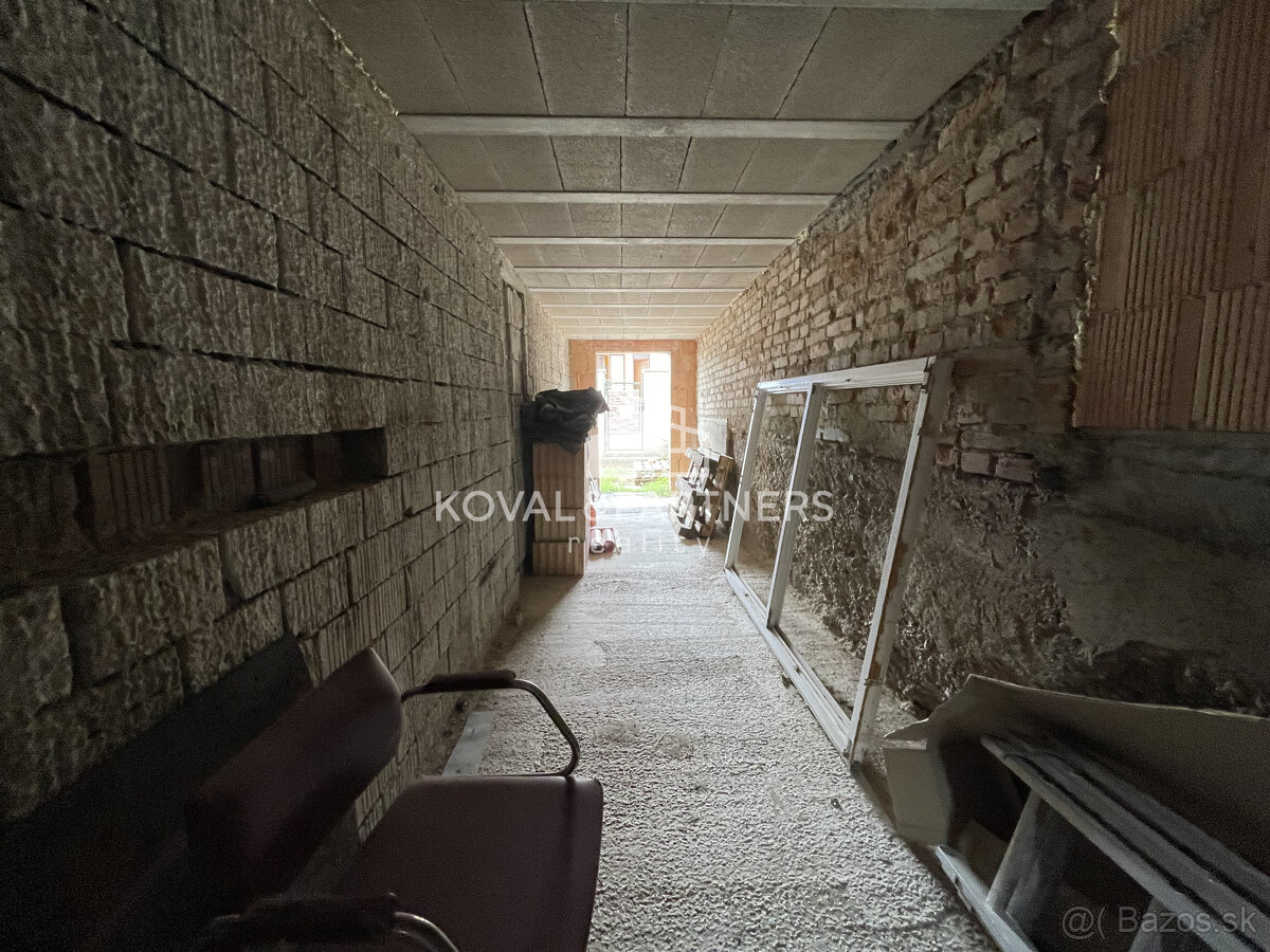 Rodinný dom v Nitrianskych Hrnčiarovciach - 16