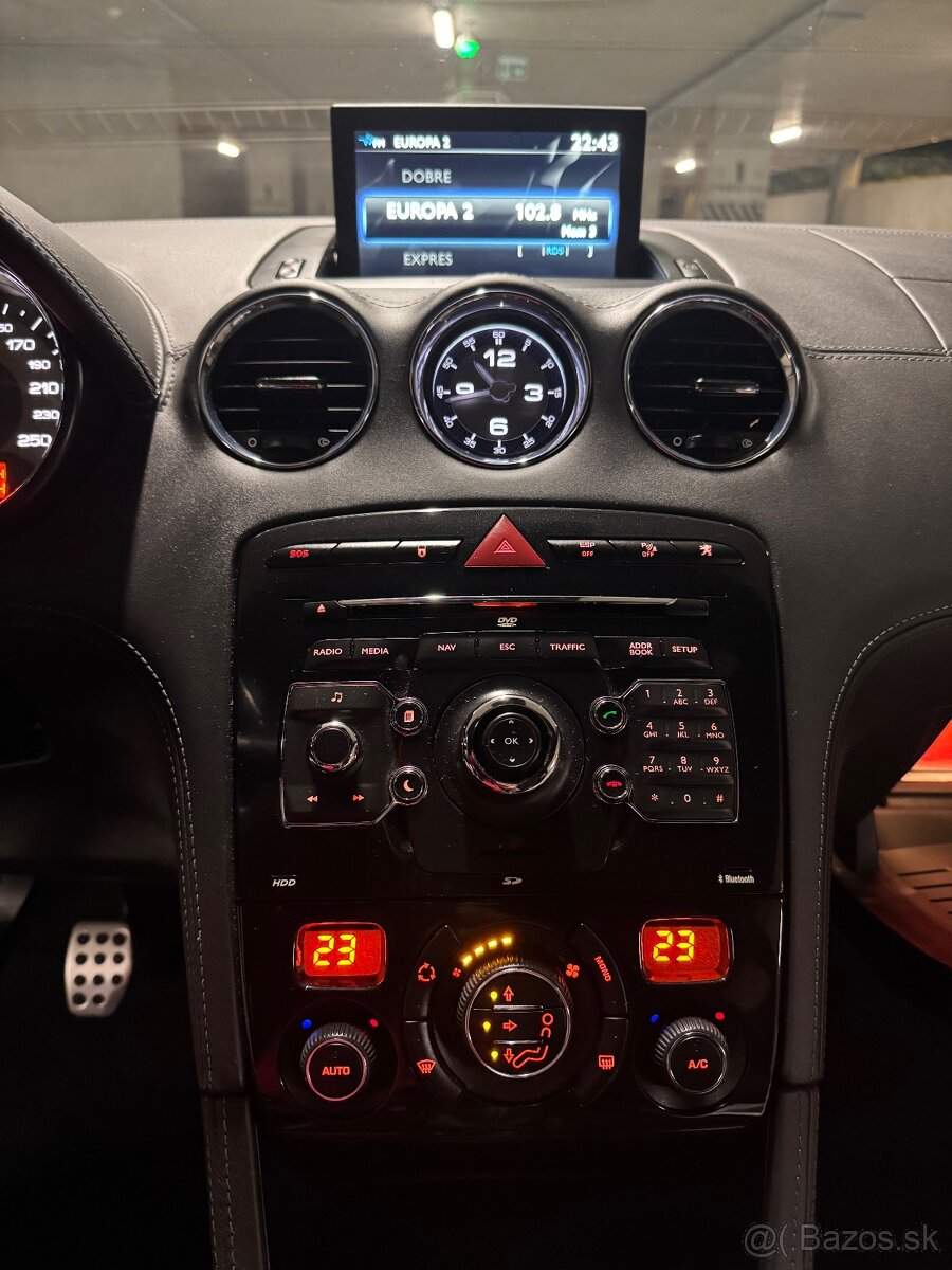 Peugeot RCZ 1.6 THP 200 - 16