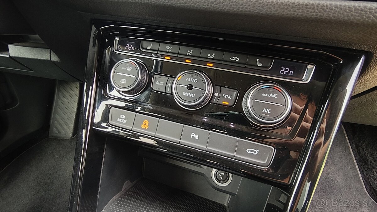 2017 Touran nový model, tsi 110kw,dsg 7st, top výbava - 16