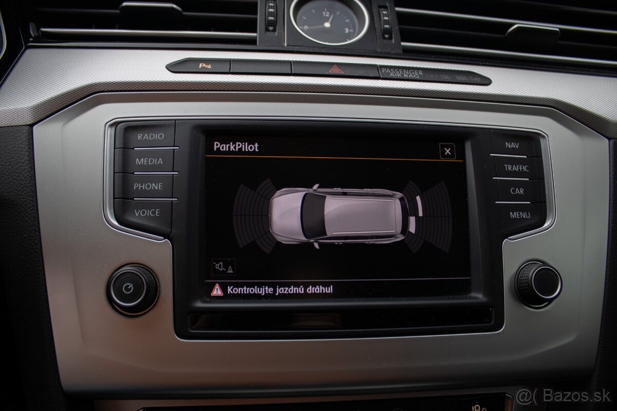 Volkswagen Passat Variant 1.6TDI DSG - 16