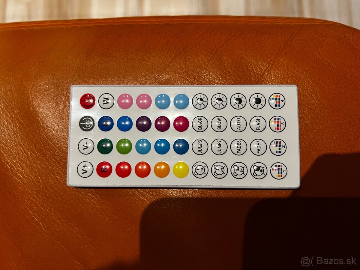 Stôl z motora Mercedes-Benz V6 - 16