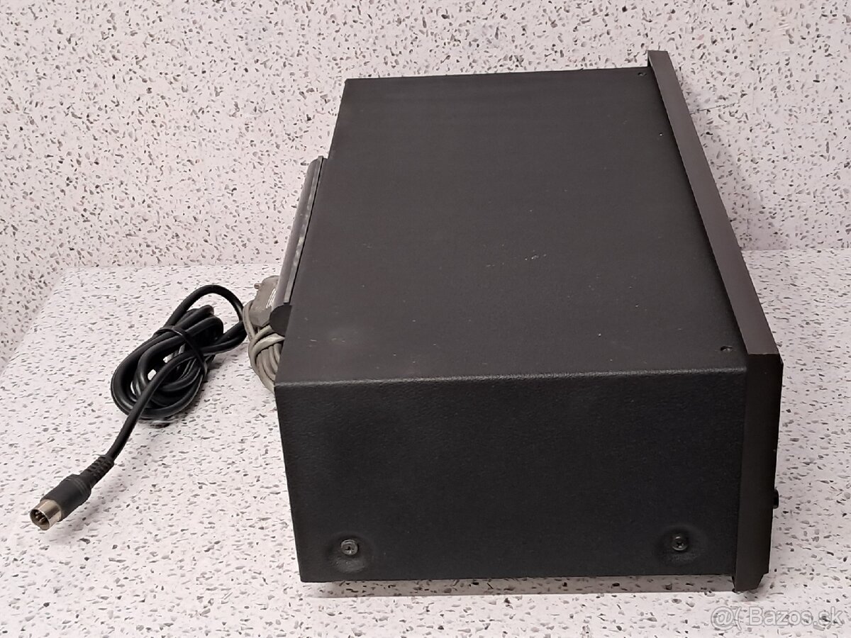 Magnetofon Sharp / Tuner Sharp - 16