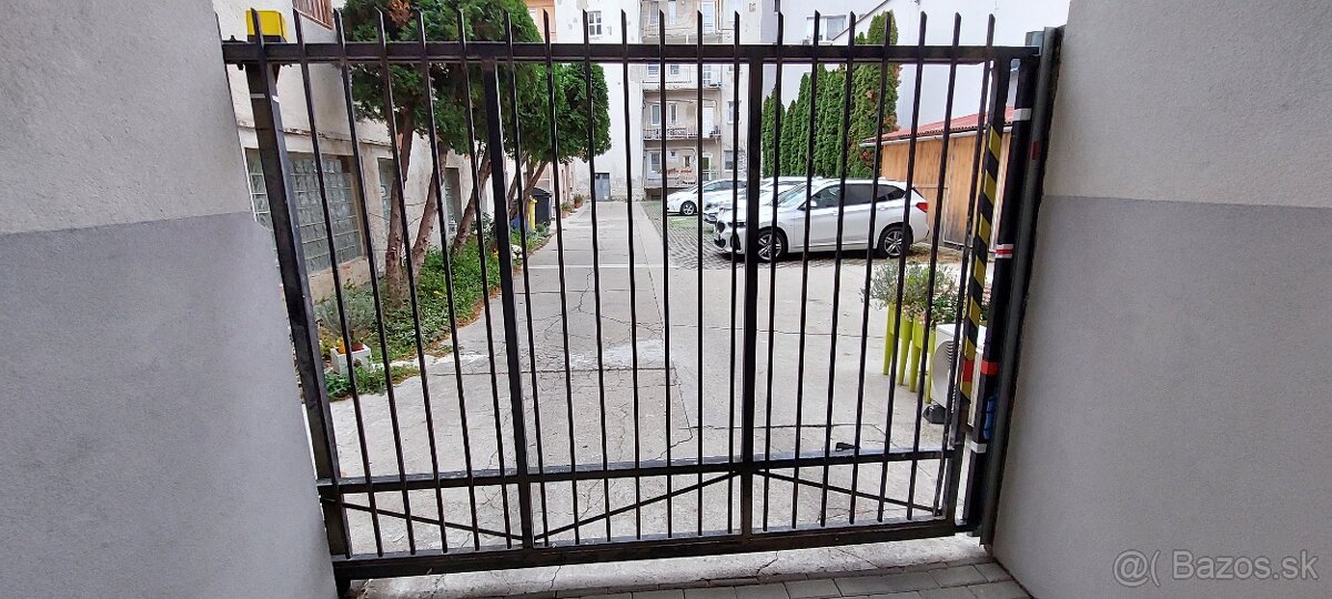 3 izbov Centrum s sparkovacim.miestom - 16