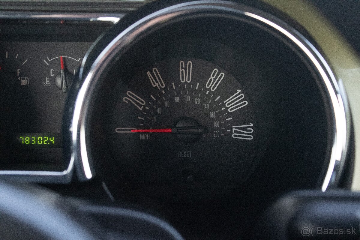 Ford Mustang 155kW (2004) - 16