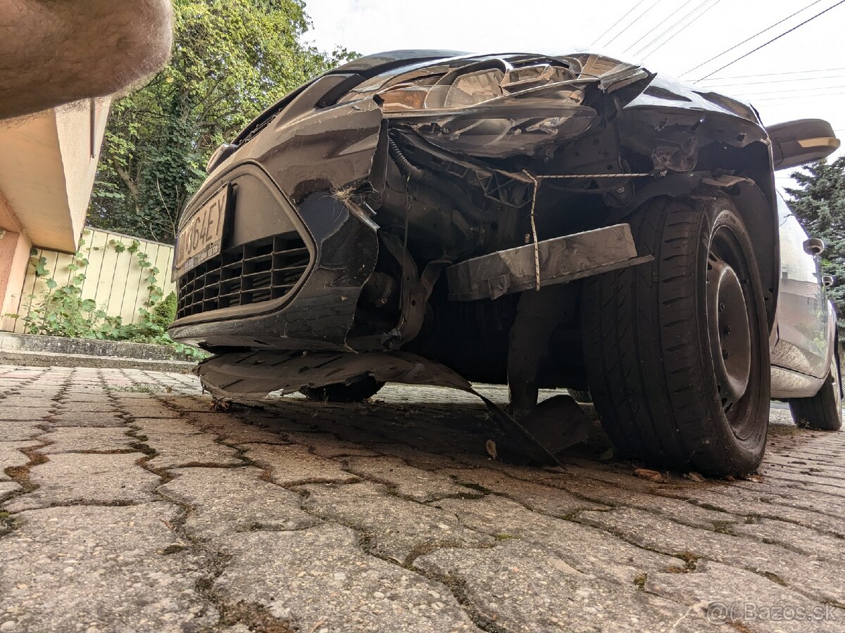 Ford Focus 2012 - 16