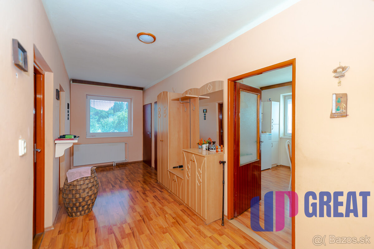 NA PREDAJ - Rodinný dom v obci Hrádok - 16