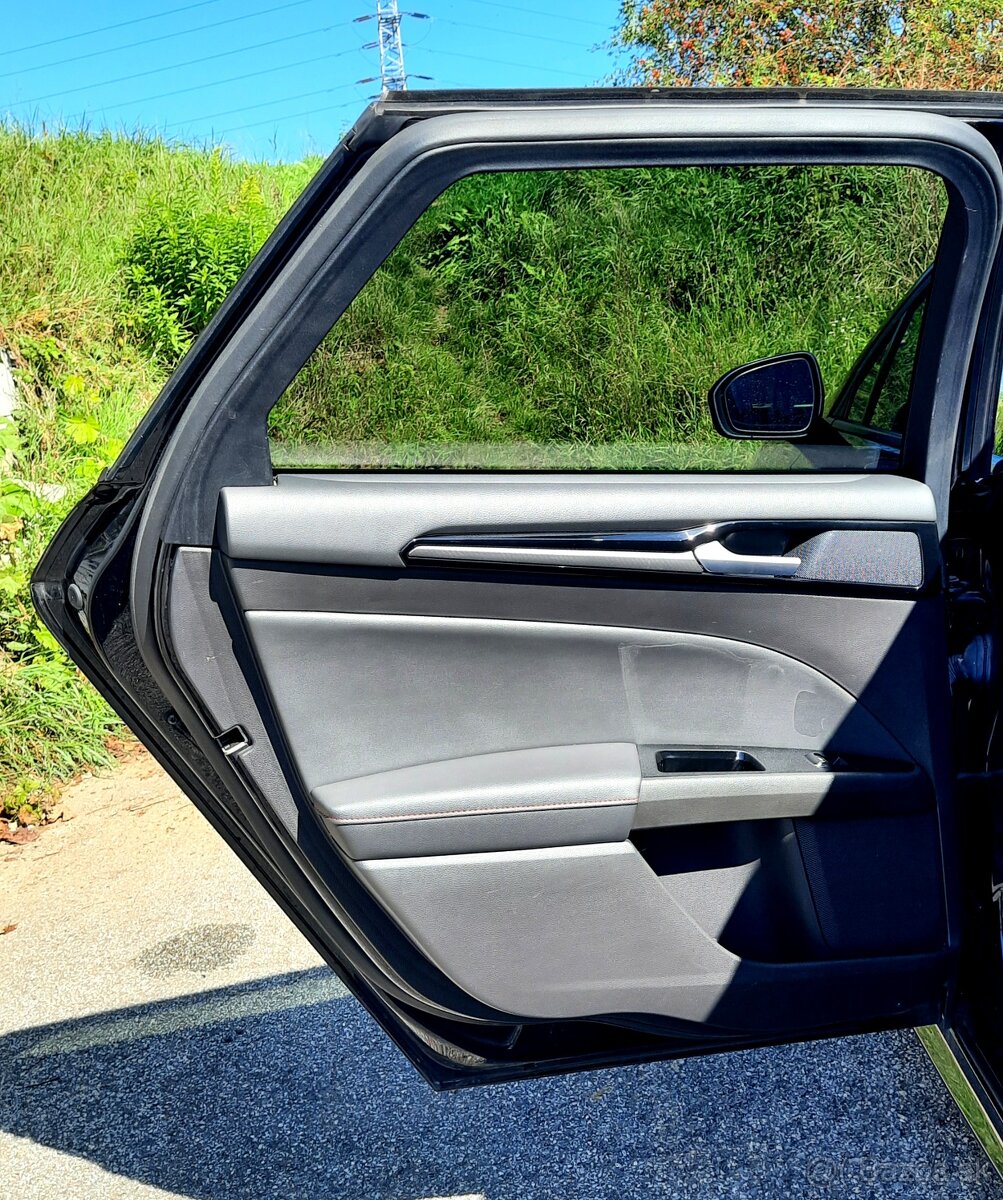 Predám Ford Mondeo Combi 2.0 TDCi EcoBlue ST-Line A/T - 16